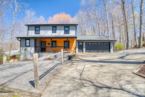 46 Wahuhu Ct, Brevard, NC, 28712-9288 | Card Image