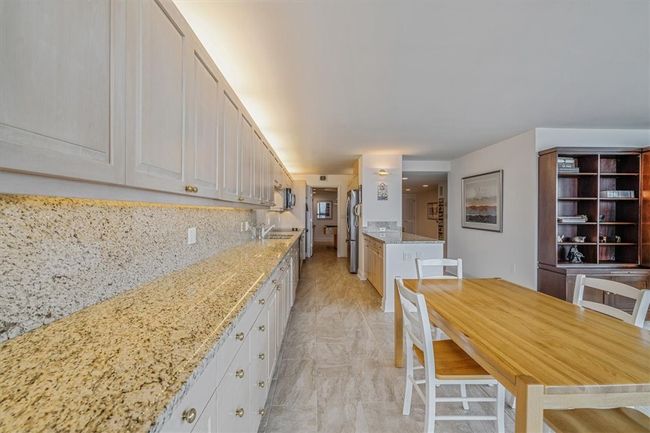 APT-780E - 1 Trimont Ln, Condo with 3 bedrooms, 3 bathrooms and 2 parking in Mt Washington PA | Image 10