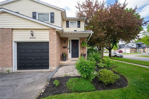 2309 Greenbank Trail, Burlington, ON, L7P3S7 | Card Image