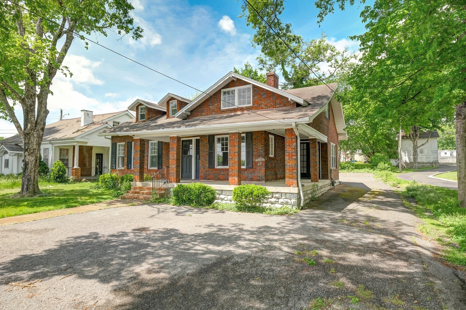 Main St, Gallatin, TN 37066