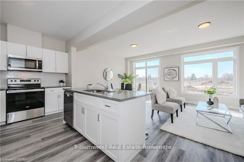 64 Ayr Meadows Cres, Ayr, ON, N0B1E0 | Card Image