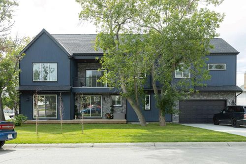 {{alt}} | Card Image