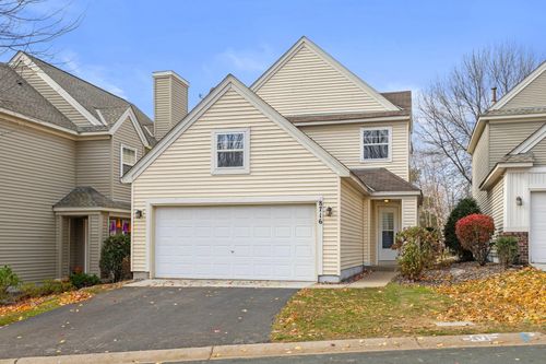 8716 N Bay Dr, Chanhassen, MN, 55317-7624 | Card Image