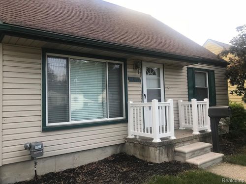 23041 Rosewood St, Oak Park, MI, 48237-2229 | Card Image