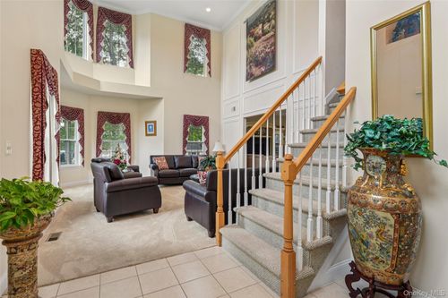 51 Justin Cir, Port Jefferson Station, NY, 11776-4279 | Card Image