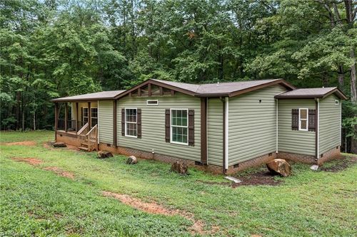 194 Lakefield Rd, Stokesdale, NC, 27357-8185 | Card Image