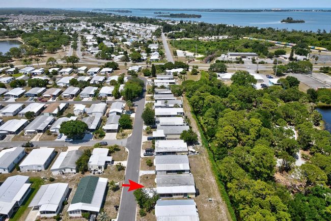 449 Egret Cir, House other with 2 bedrooms, 2 bathrooms and null parking in Barefoot Bay FL | Image 31