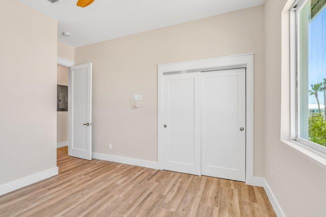Guest Bedroom 3 | Image 32