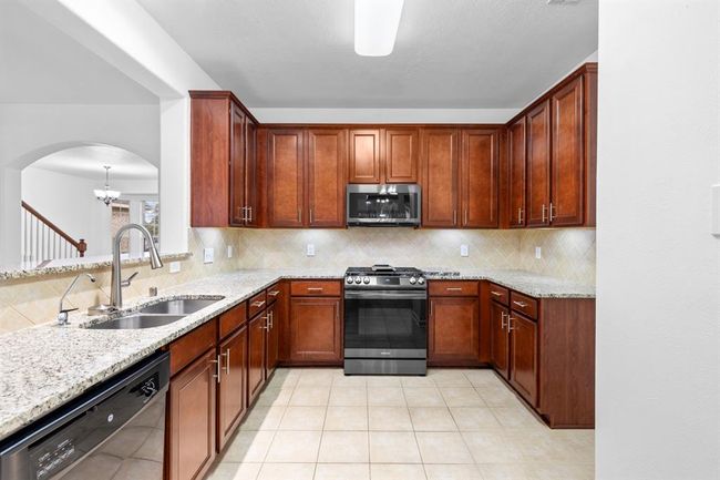 1923 Vale Haven Dr, House other with 5 bedrooms, 3 bathrooms and 2 parking in Spring TX | Image 27