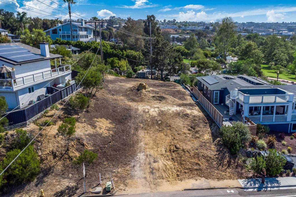 Land in Encinitas 2