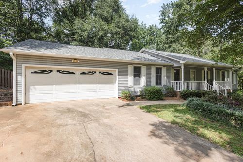 111 Castleford Rd, Moore, SC, 29369-9302 | Card Image