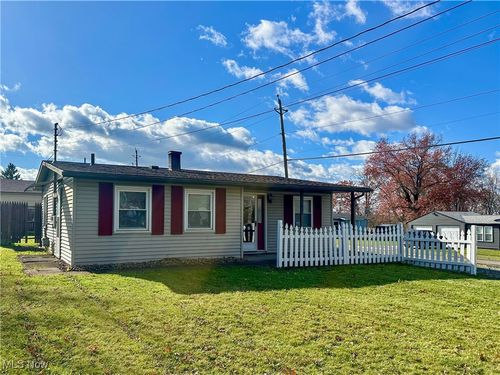 401 Indiana Ave, Girard, OH, 44420-3056 | Card Image