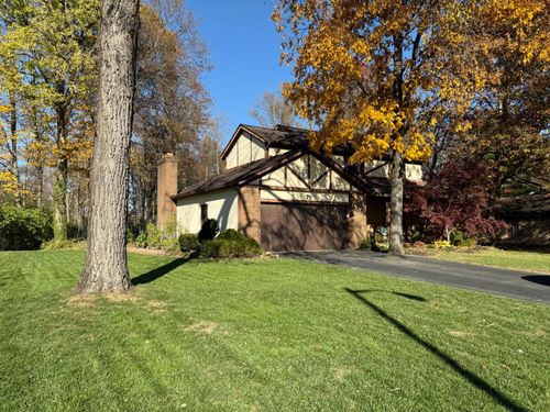 1610 Chippewa Ct, Grove City, OH, 43123-9717 | Card Image