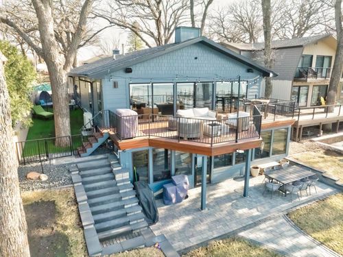 1001 Oak Pl, Milford, IA, 51351-7171 | Card Image
