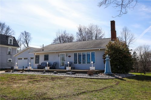 415 N 2nd St, Conneaut Lake, PA, 16316-7101 | Card Image