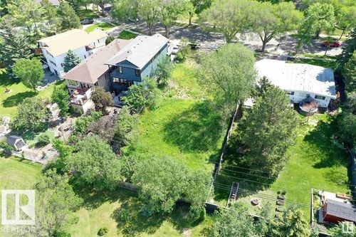 10B Grosvenor Blvd, St. Albert, AB, T8N1P1 | Card Image