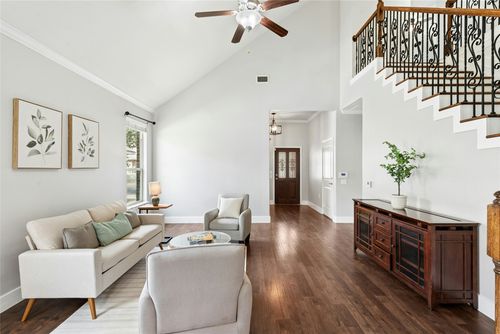 5929 Abby Ann Ln, Austin, TX, 78747-2733 | Card Image