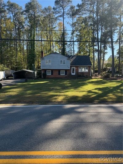 View of front of property with a front lawn | Image 2