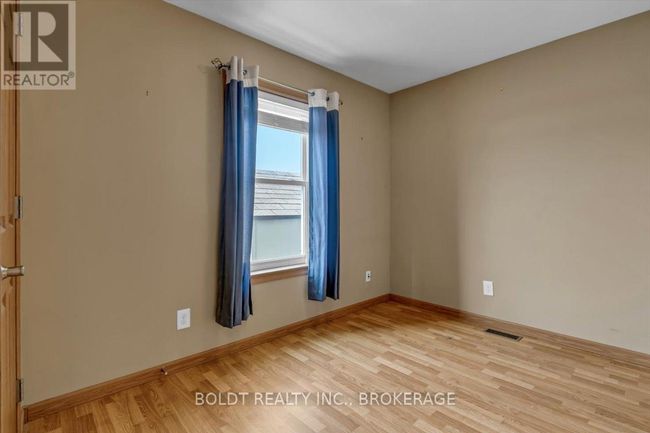 659 Port Maitland Road, Home with 3 bedrooms, 2 bathrooms and 2 parking in Haldimand (Dunnville) ON | Image 11