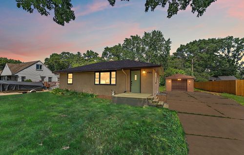 5060 Sunnyside Rd, Mounds View, MN, 55112-4819 | Card Image