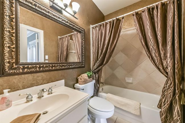3702 Pine Chase Dr, House other with 4 bedrooms, 4 bathrooms and 3 parking in Pearland TX | Image 9