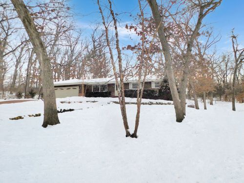 7809 Bond Dr, Roscoe, IL, 61073-7815 | Card Image