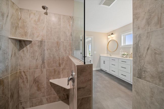 OneTenTen Homes Emerald Isle Madison Loft Model - 14367 Acer Ave., Rosemount | Image 19