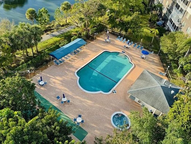 APT-1014 - 4001 Hillcrest Dr, Condo with 1 bedrooms, 2 bathrooms and null parking in Hollywood FL | Image 21