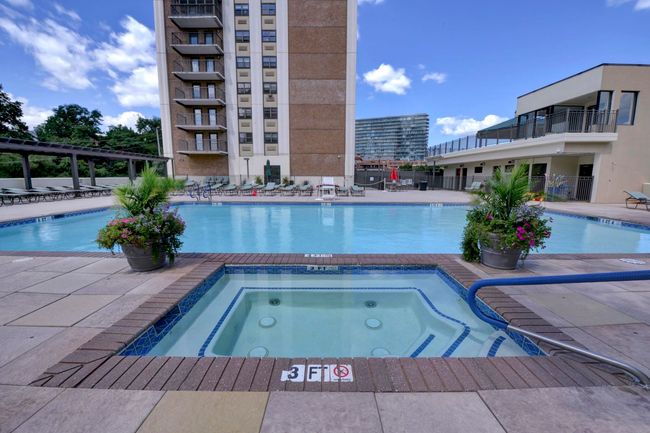 APT-16D - 250 Gorge Rd, Home with 3 bedrooms, 2 bathrooms and null parking in Cliffside Park NJ | Image 42