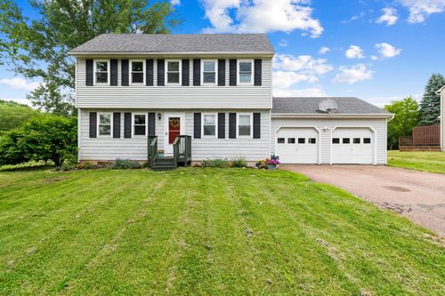 8 Hunting Ridge Ln, Milton, VT, 05468-4003 | Card Image