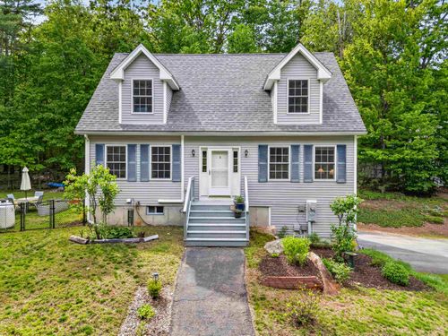 277 Parker Mountain Rd, Barrington, NH, 03825-6210 | Card Image