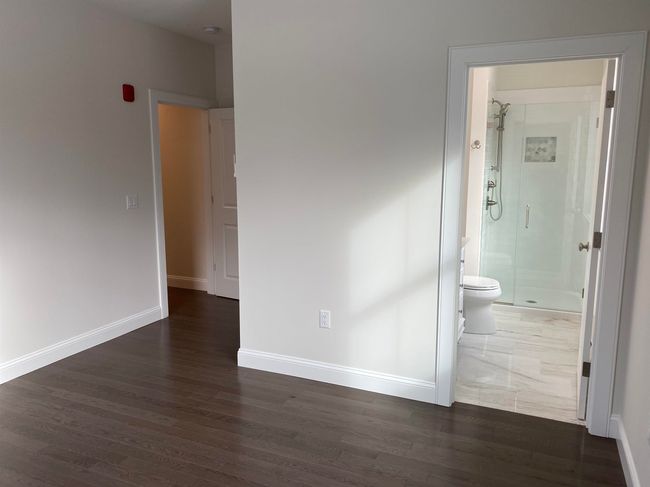 UNIT-103 - 12R Front St, Condo with 2 bedrooms, 2 bathrooms and null parking in Exeter NH | Image 8