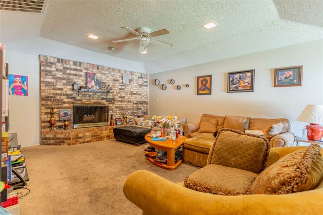 1638 Brown Trl, Home with 4 bedrooms, 4 bathrooms and 2 parking in Hurst TX | Image 26