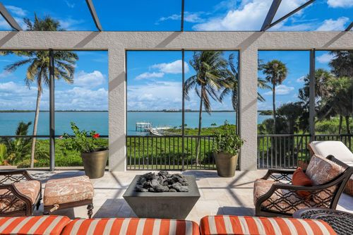 831 Caxambas Dr, MARCO ISLAND, FL, 34145-5909 | Card Image