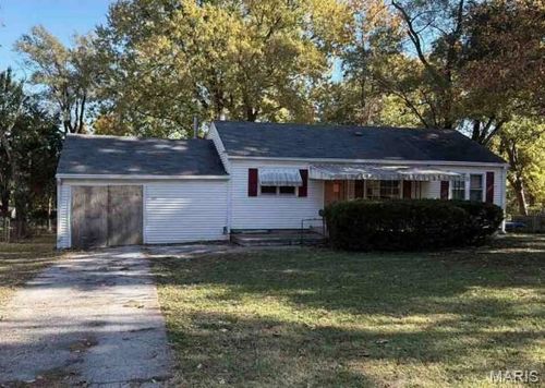 5925 Crescent Ave, Raytown, MO, 64133-3848 | Card Image