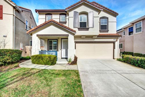 652 Greentree Cir, Fairfield, CA, 94534-4147 | Card Image