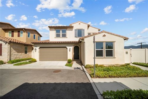 20560 Galloway, Saugus, CA, 91350 | Card Image