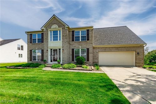 38447 Country Meadow Way, North Ridgeville, OH, 44039-1171 | Card Image
