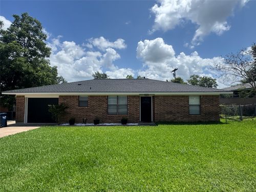 2004 Brazos Ave, Rockdale, TX, 76567-2519 | Card Image
