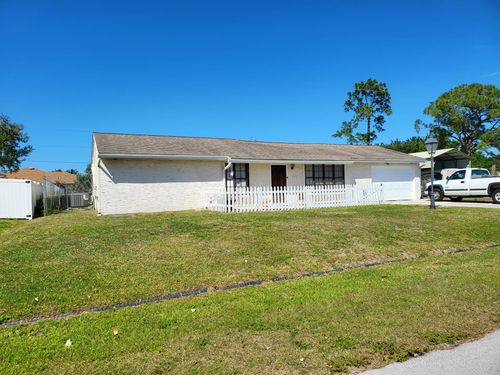 161 Se Dwight Ave, Port St Lucie, FL, 34983-2605 | Card Image