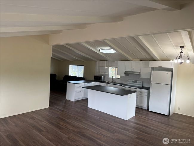 Open theme kitchen | Image 20