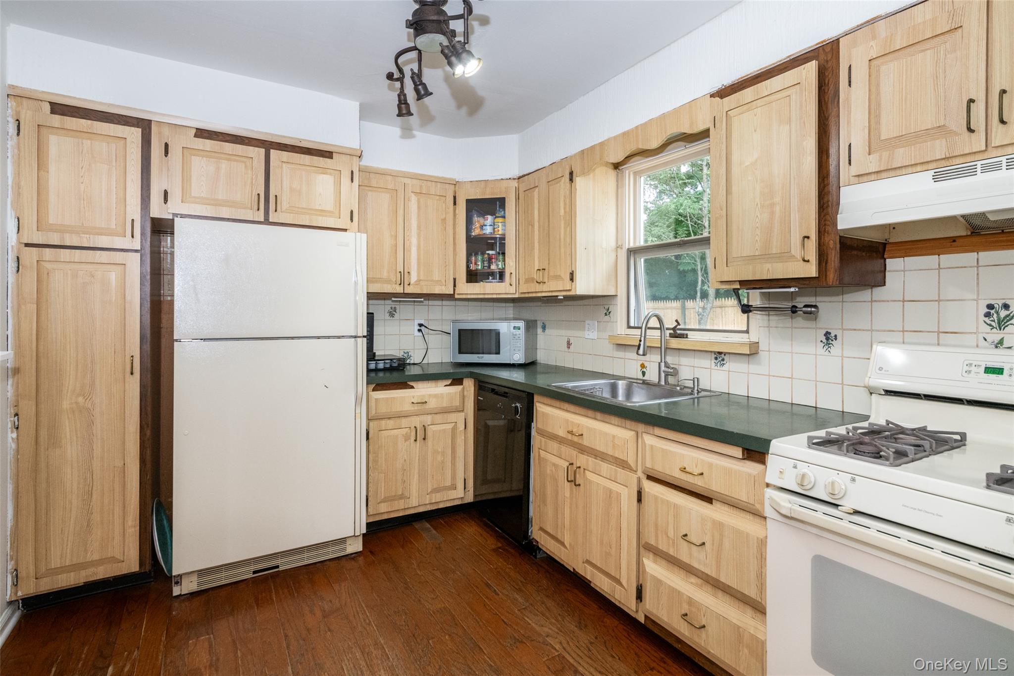 Residential in Greenburgh 5