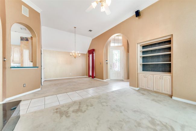 18132 Meandering Way, House other with 3 bedrooms, 2 bathrooms and null parking in Dallas TX | Image 8