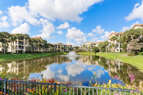 303-700 Uno Lago Dr, Juno Beach, FL, 33408-2682 | Card Image