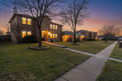 1512 Golden Grass Dr, Lancaster, TX, 75134-1660 | Card Image