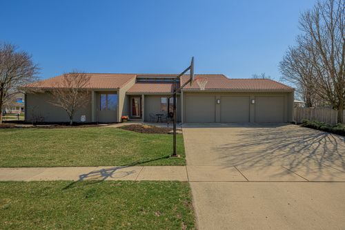 10913 Revere Rd, Mokena, IL, 60448-1070 | Card Image
