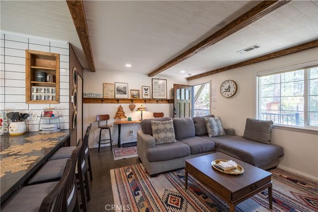 682 Maple Ln, House other with 3 bedrooms, 2 bathrooms and null parking in Sugarloaf CA | Image 6
