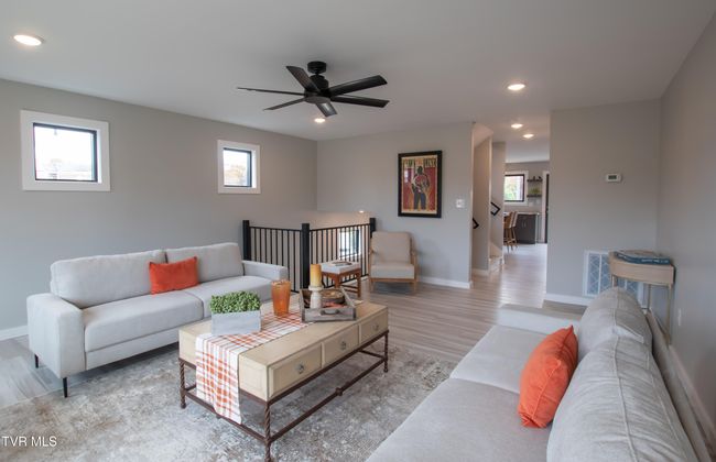 B5 - 577 English St, Home with 3 bedrooms, 3 bathrooms and null parking in Bristol TN | Image 7