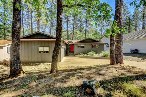 19662 Chaparral Cir, Penn Valley, CA, 95946-9445 | Card Image