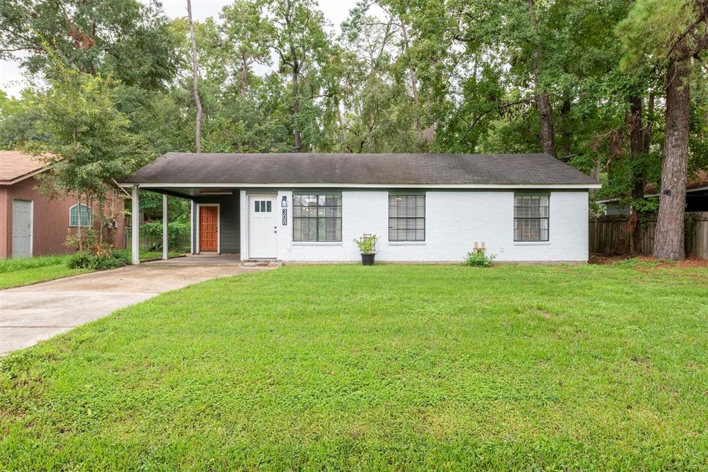 Arrowhead Dr, Montgomery, TX 77316